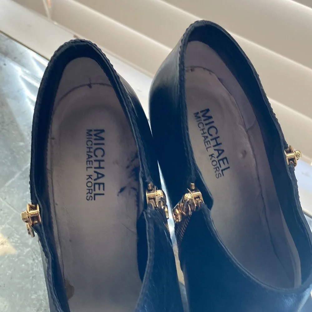 MICHAEL KORS BLACK BOOTIES SIZE 8.5 - Picture 7 of 12